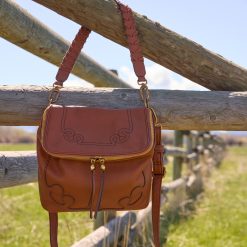 Alternative view of Fernwell Medium Crossbody in Pebbled Leather - Warm Honey
