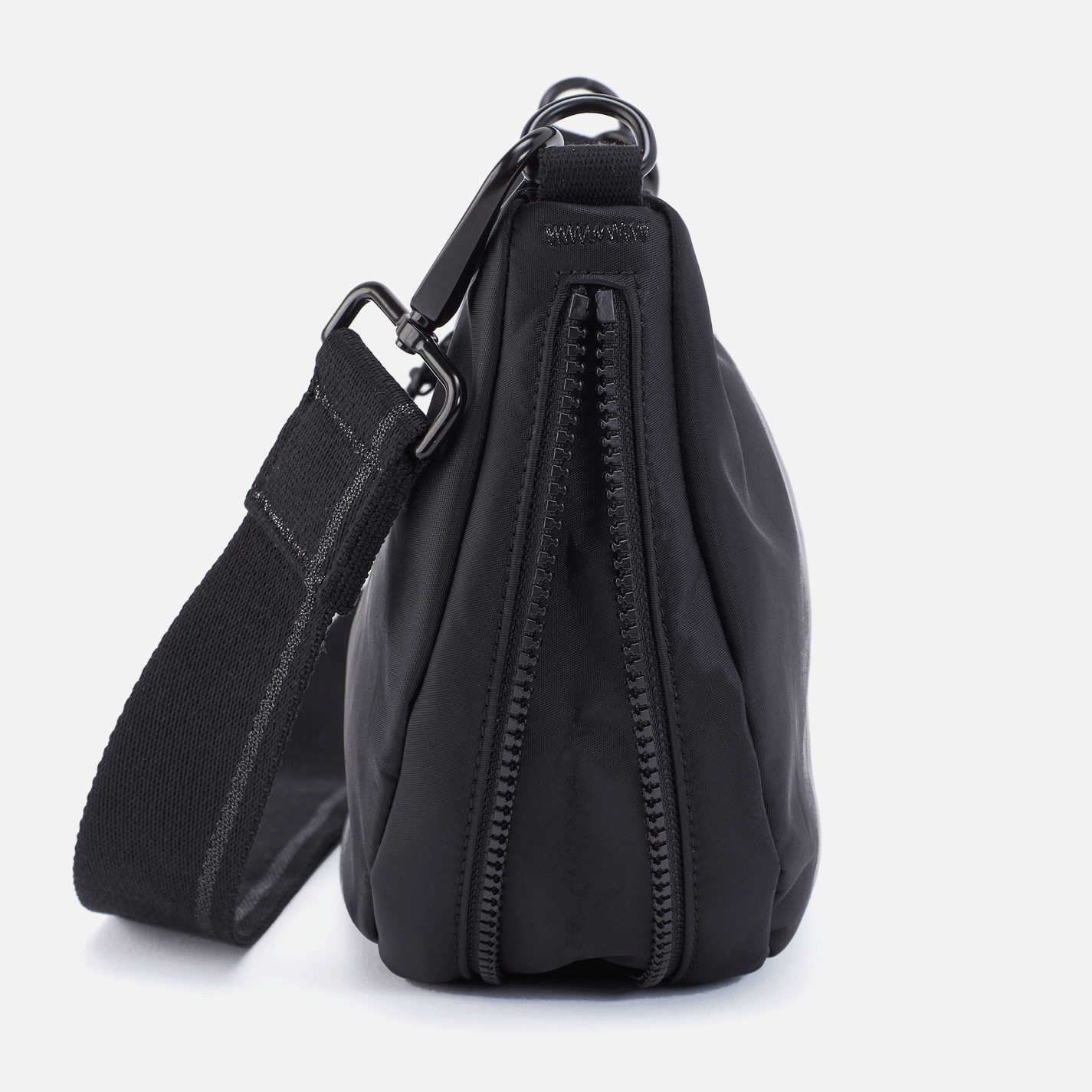 EVERY WEAR Crossbody in CaRefiber recycled nylon - Jet - Image 10