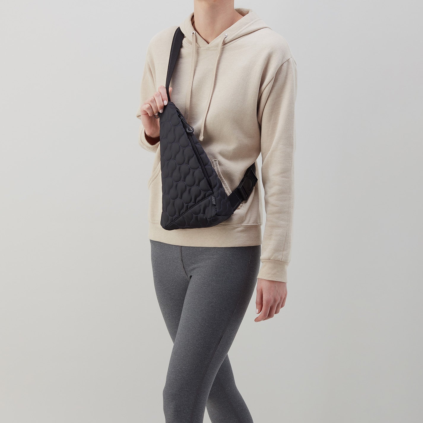SURE THING Sling in CaRefiber recycled nylon - Ocean - Image 8