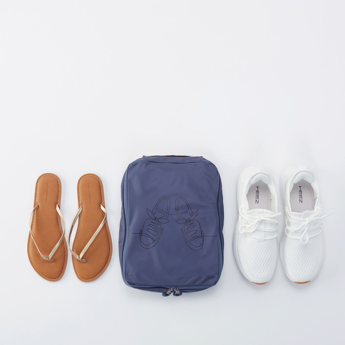 SET TO GO Shoe Packing Cube in CaRefiber recycled nylon - Dune - Image 6
