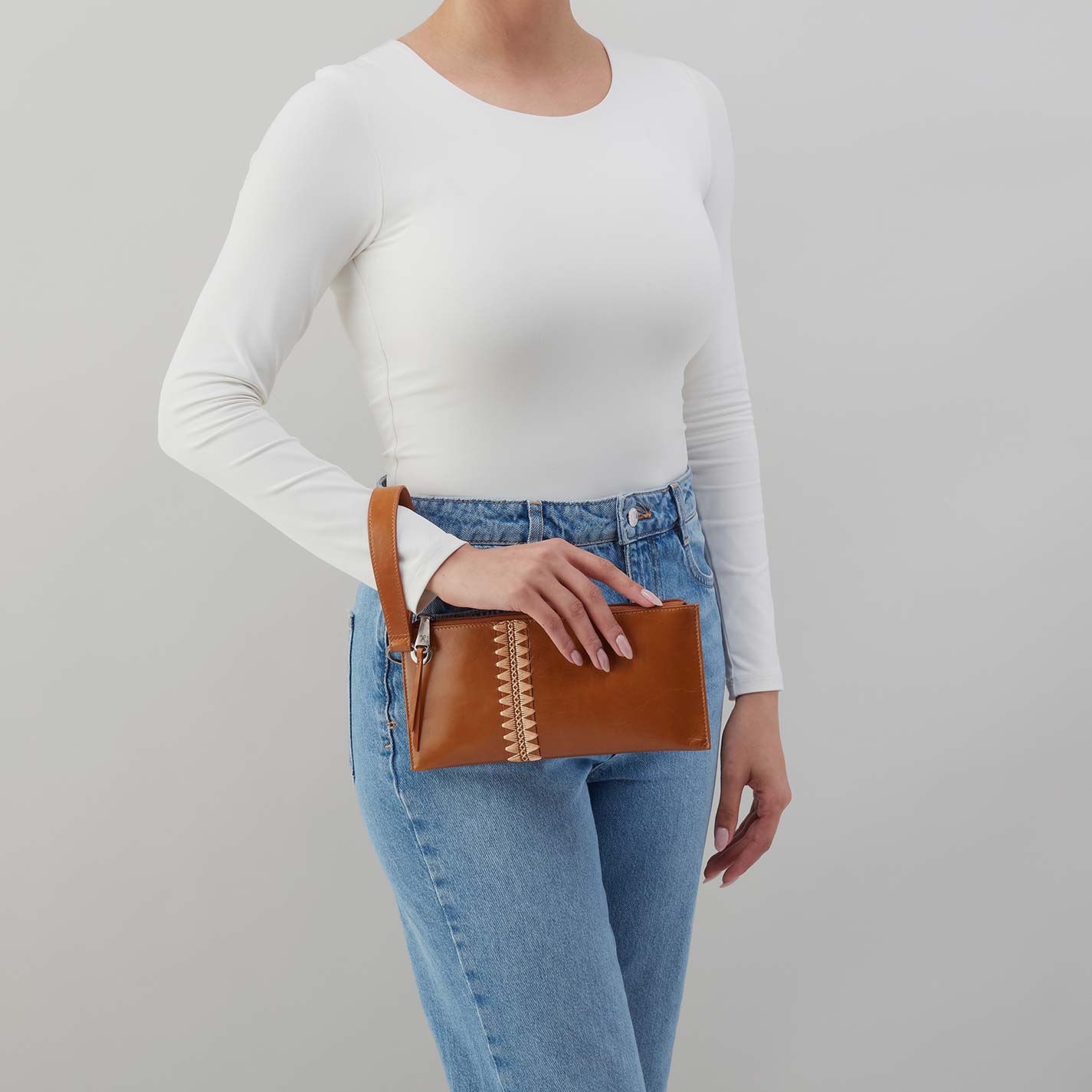 Vida Wristlet in Polished Leather - Truffle - Image 2