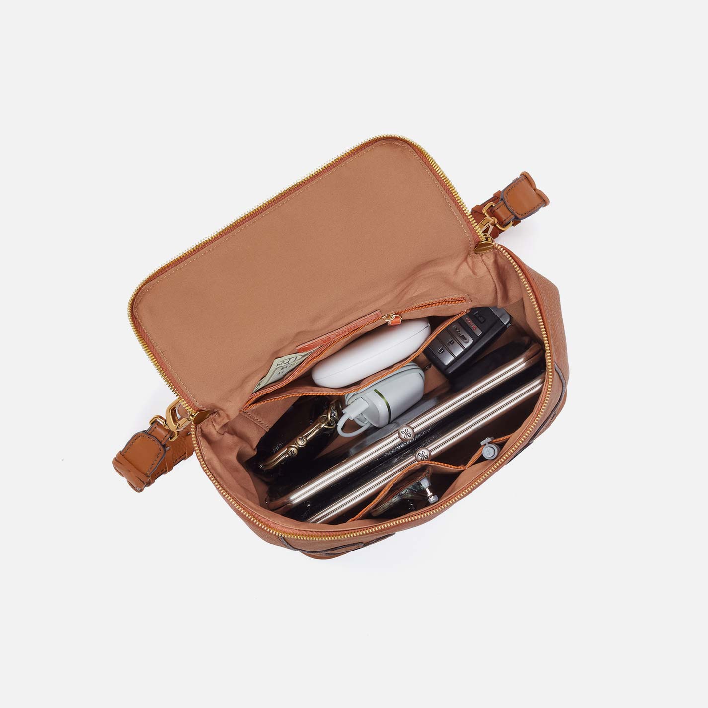 Fernwell Medium Crossbody in Pebbled Leather - Warm Honey - Image 4