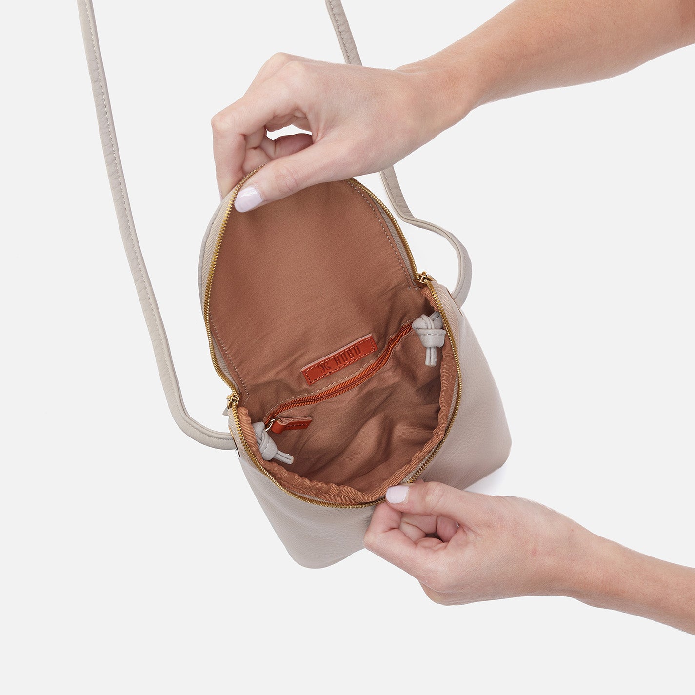 Fern Crossbody in Pebbled Leather - Taupe - Image 3